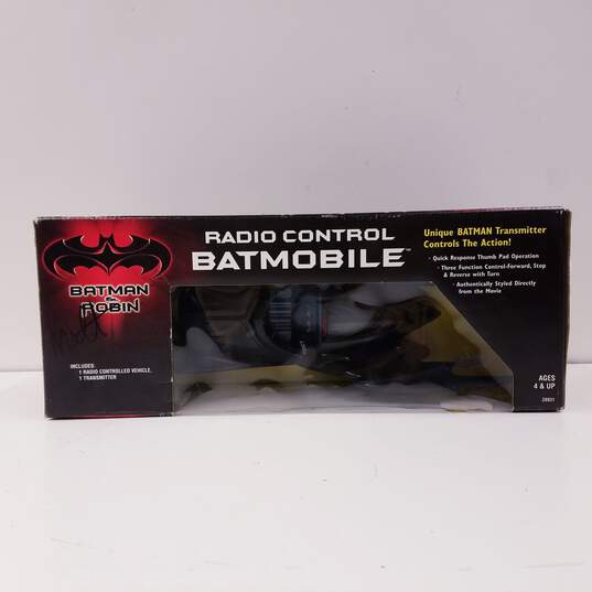 Kenner Batman & Robin Radio Control Batmobile image number 4