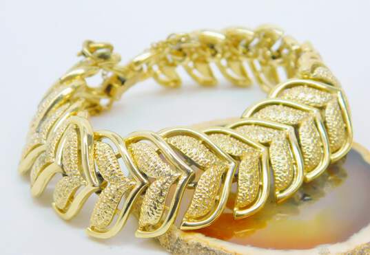 Vintage Coro Goldtone Textured & Smooth Fish Bone Chevron Linked Bracelet 43.9g image number 2