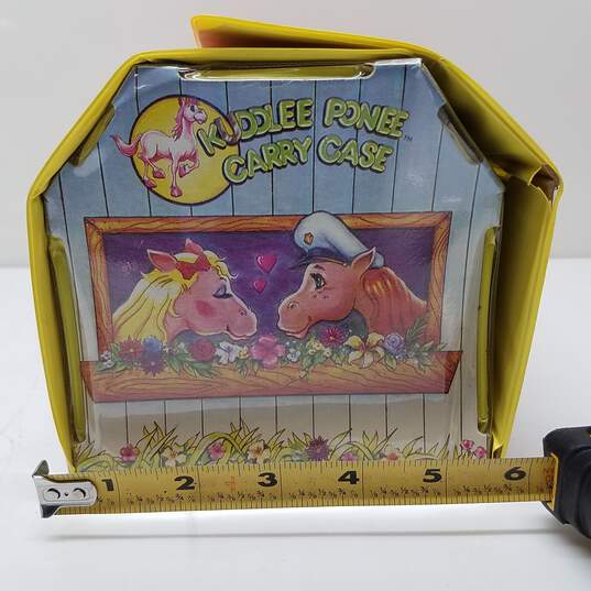 Kuddle Ponee Stable Carry Case For Toy Horses image number 4