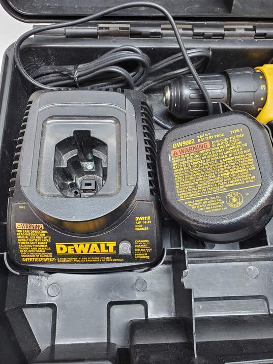 Dewalt DC750 10mm Cordless Adjustable Clutch Drill/Driver W/Carry Case image number 3