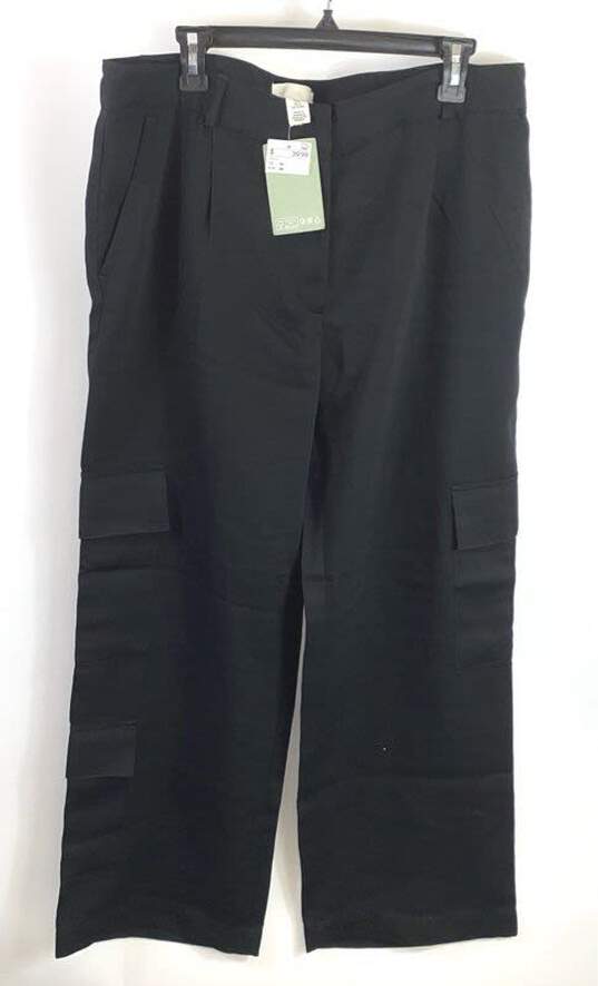 H & M Women Black Cargo Pants Sz 14 image number 1