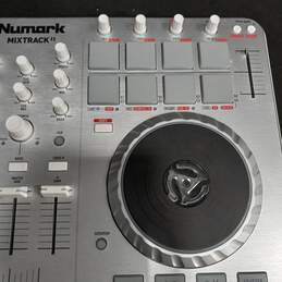 Numark Mixtrack II DJ Control Audio Mixer alternative image