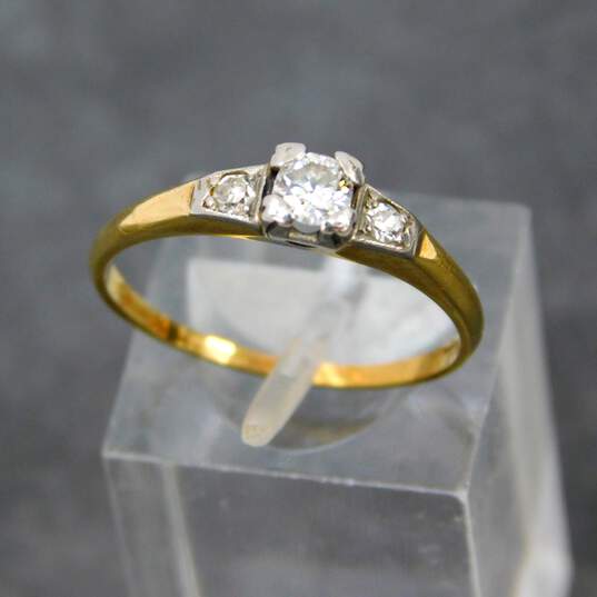 14K Yellow Gold 0.21 CTTW Diamond 3 Stone Ring 1.5g image number 1