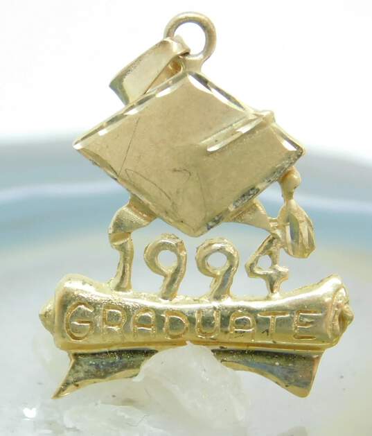 14K Yellow Gold 1994 Graduate Charm Pendant 1.3g image number 1