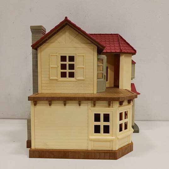 Calico Critters Doll House and Furniture w/ Accessories image number 5