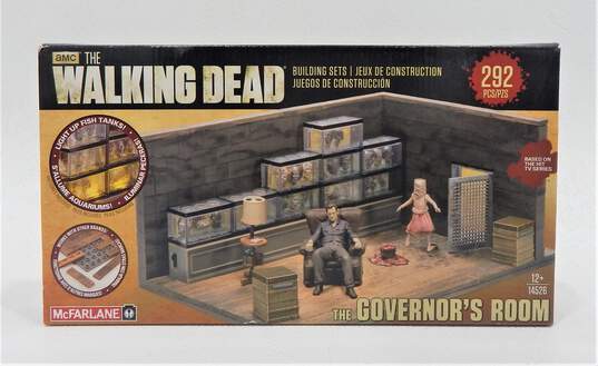 WALKING DEAD The Governor's Room Building Set by McFarlane image number 1