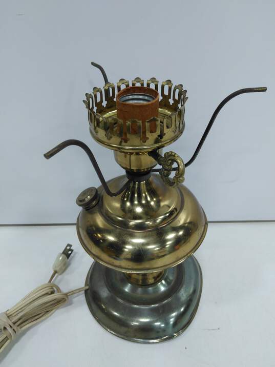 Vintage Brass Lamp With Globe Lampshade image number 5