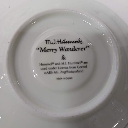 Set Of 23 MJ Hummel Merry Wanderer Multicolor Tea Cups And Saucers image number 6