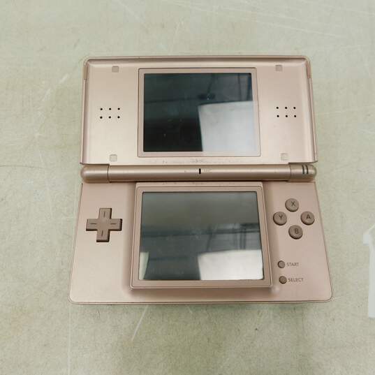 Nintendo DS Lite image number 2