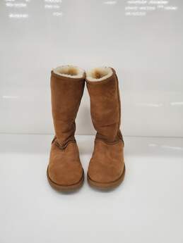 UGG Women's Classic Tall II Size-6 Boots Used