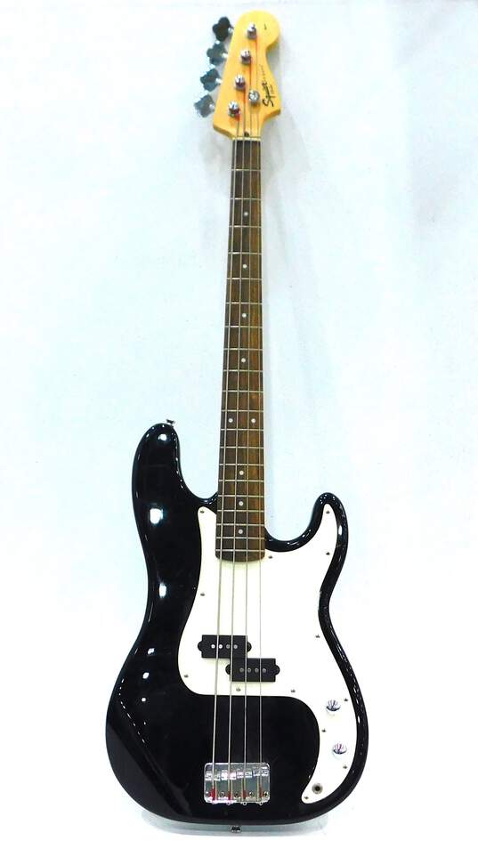Squier by Fender Affinity Series P-Bass Model 4-String Electric Bass Guitar image number 1