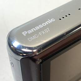Panasonic Lumix DMC-FX07 7.2MP Compact Digital Camera alternative image
