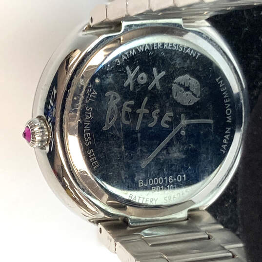 Designer Betsey Johnson BJ00016-01 Silver-Tone Round Dial Analog Wristwatch image number 4