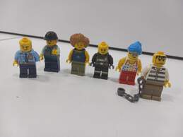 Bundle of Assorted Lego City Minifigures alternative image