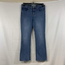 Women's Light Wash Levi's 315 Shaping Bootcut Jeans, Sz. 31