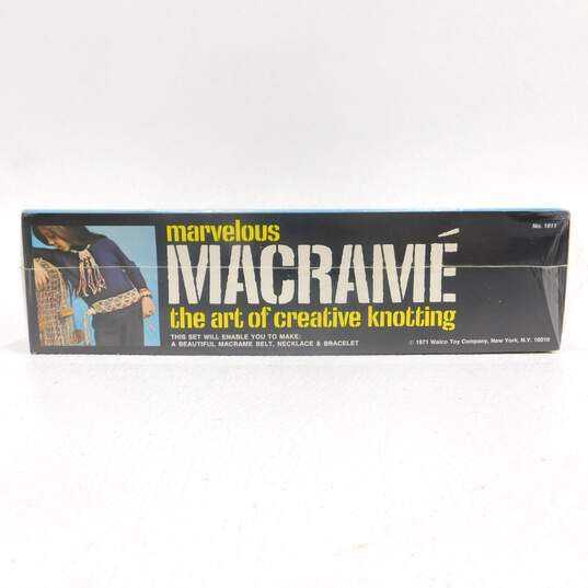 Sealed Marvelous Macrame Kit 1971 Walco Toy image number 5