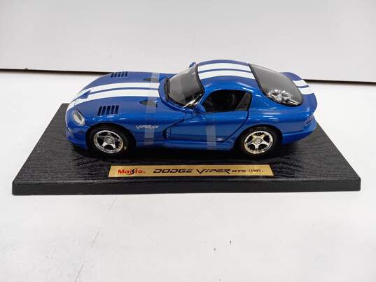 Maisto Special Edition Dodge Viper 1:18 image number 2