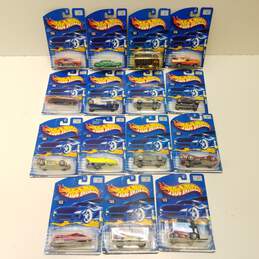 Lot of 15 Assorted Hot Wheels 2001 Collection