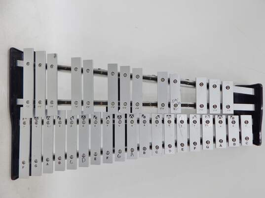 Yamaha Brand 32-Key Model Metal Glockenspiel image number 1