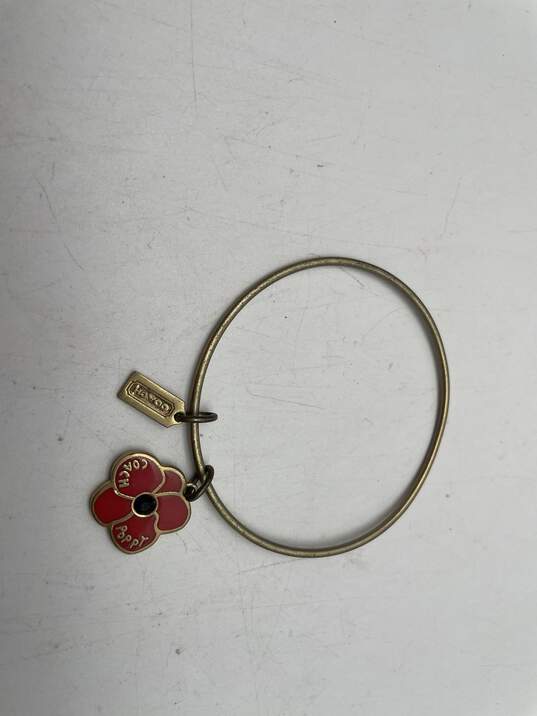 Womens Gold Tone Round Poppy Red Flower Charm Bracelet  9.7g image number 3