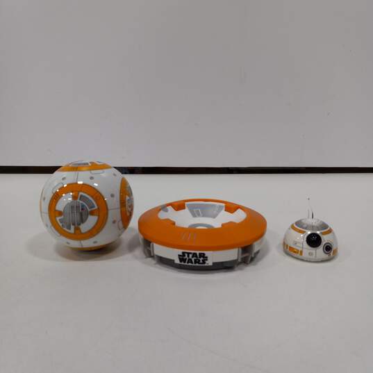 Sphero Star Wars BB-8 App-Enabled Droid In Brookstone Case image number 4