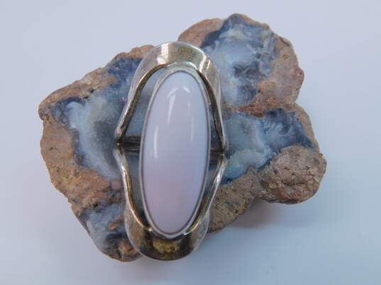 DDD Dominique Dinouart Mexico 925 Modernist Pink Shell Cabochon Long Saddle Ring 11.9g image number 4