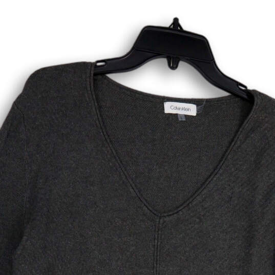 Womens Gray Regular Fit V-Neck Long Sleeve Pullover Sweater Size Large image number 1