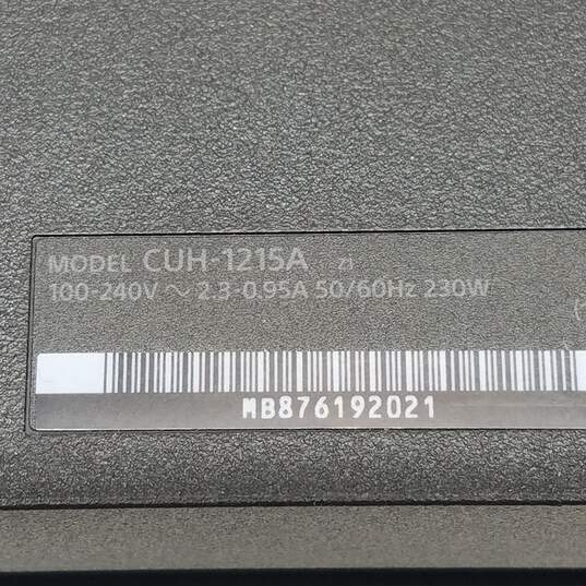 PlayStation 4 500GB Bundle image number 3
