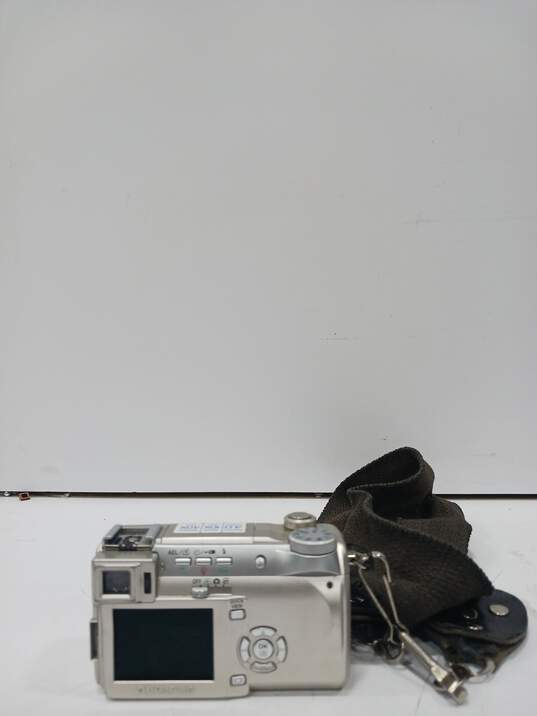 Olympus C770 Digital Camera & Accessories in Bag image number 4