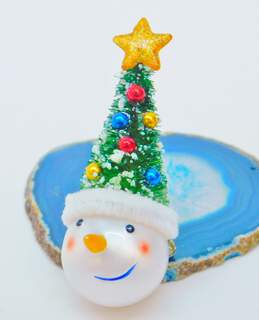 Delicate Artisan Enamel & Plastic Snowman & Christmas Tree Brooch alternative image