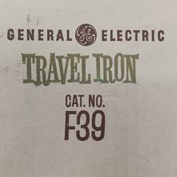 Vintage General Electric Travel Spray Steam Iron Worldwide alternative image