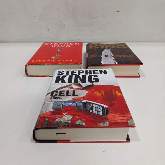 Bundle of 6 Assorted 1st Edition Stephen King Novels image number 6