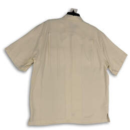 NWT Mens White Collared Short Sleeve Side Slit Button-Up Shirt Size Large alternative image