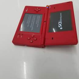 Red Nintendo DSi alternative image