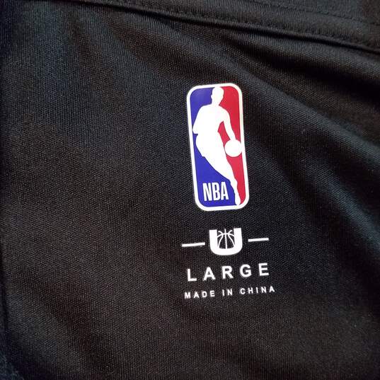 NBA L.A. Lakers Lebron James Zip-Up Black Sweater Sz. L (NWT) image number 3