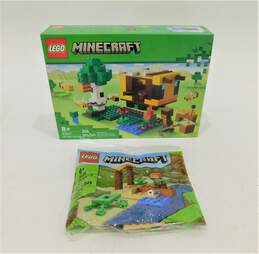 Sealed Lego Minecraft Building Toy Sets 30432 Turtle Beach & 21241 Bee Cottage