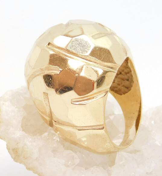 14K Gold Modernist Etched Lines Hammered Textured Dome Statement Band Ring 18.7g image number 1