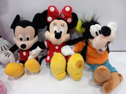 Bundle of 5 Assorted Disney & Charlie Brown Plush Toys image number 3