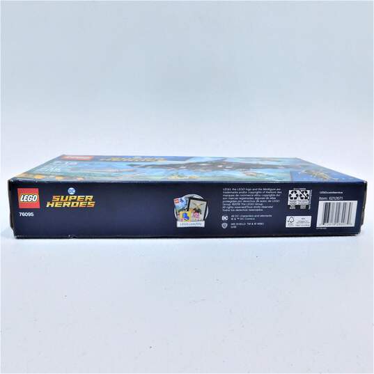 Sealed Lego DC 76095 Aquaman Black Manta Strike Building Toy Set image number 4