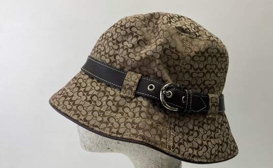 COACH Tan Signature Jacquard Leather Band Buckle Sun Bucket Hat image number 2