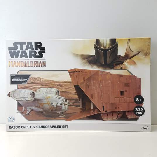 Star Wars Mandalorian Paper Model Kit Razor Crest and Sandcrawler Pack image number 1