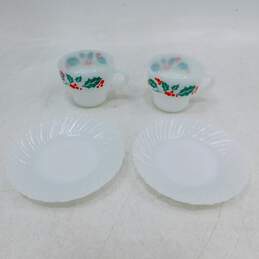 Vintage Termocrisa Crisa Christmas Holly Berry Milk Glass Set of 6 Cups & Saucers alternative image