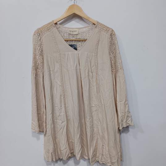Bella Ella Women's Cream Gorgeous Gal Lace Sleeve Mini Dress Size S with Tag image number 1