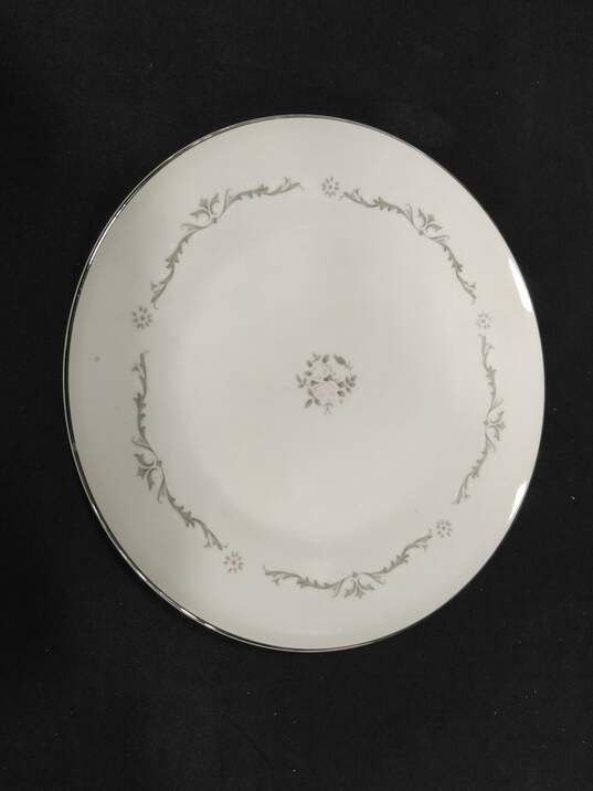 Bundle of Six Signature Collection Fine China Dinner Plates image number 7