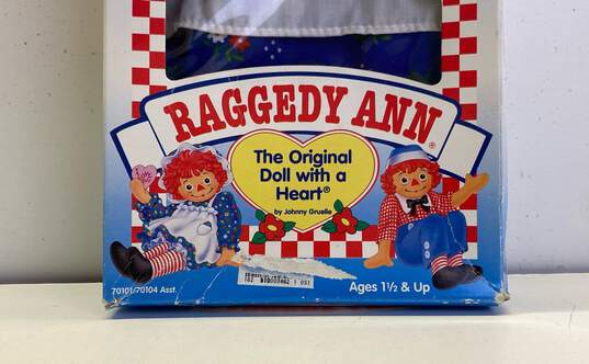 Raggedy Ann The Original Doll With A Heart By Johnny Gruelle 1996 Hasbro NIB image number 3