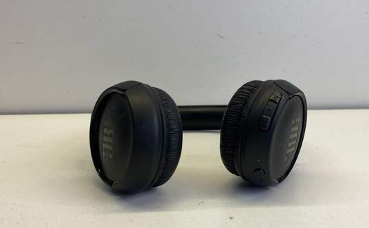 JBL Tune 510BT Wireless Bluetooth On-ear Headphones- Black image number 4
