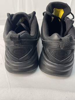 New Balance Black Slip Resistant Sneakers Size 8 alternative image