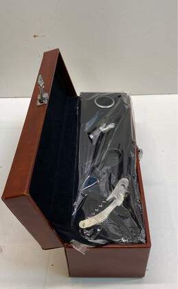 L.A. Lakers Brown Leather Wine Case with Barware Utensils alternative image