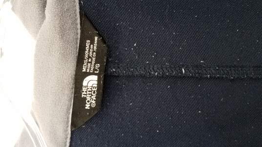 The North Face Polyester Blend Grey and Navy Blue Men's Outdoor Jacket image number 4