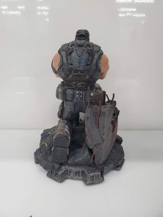 Gears of War 3 Collector's Edition PVC Statue Marcus Fenix 12 inch image number 4